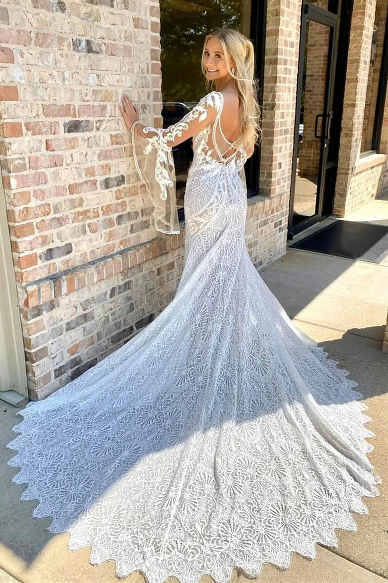 Vestido de novia sirena de manga larga con escote en V profundo y encaje en forma de A